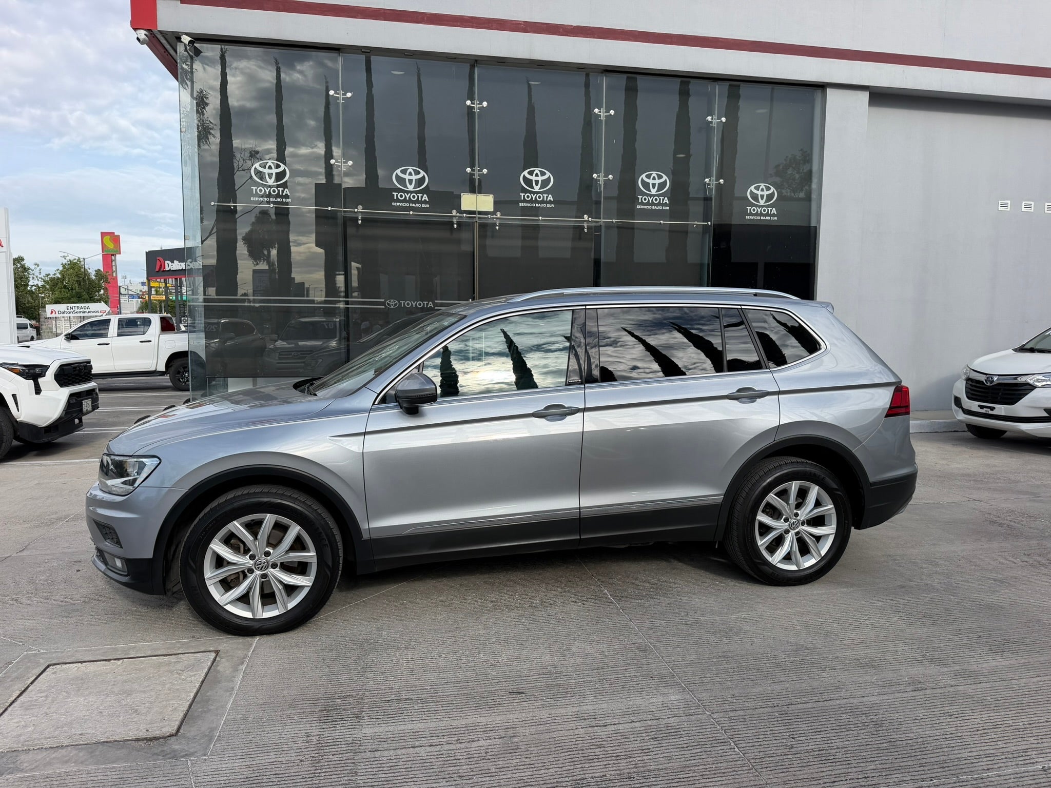 2020 Volkswagen Tiguan COMFORTLINE, L4, 1.4T, 150 CP, 5 PUERTAS, AUT