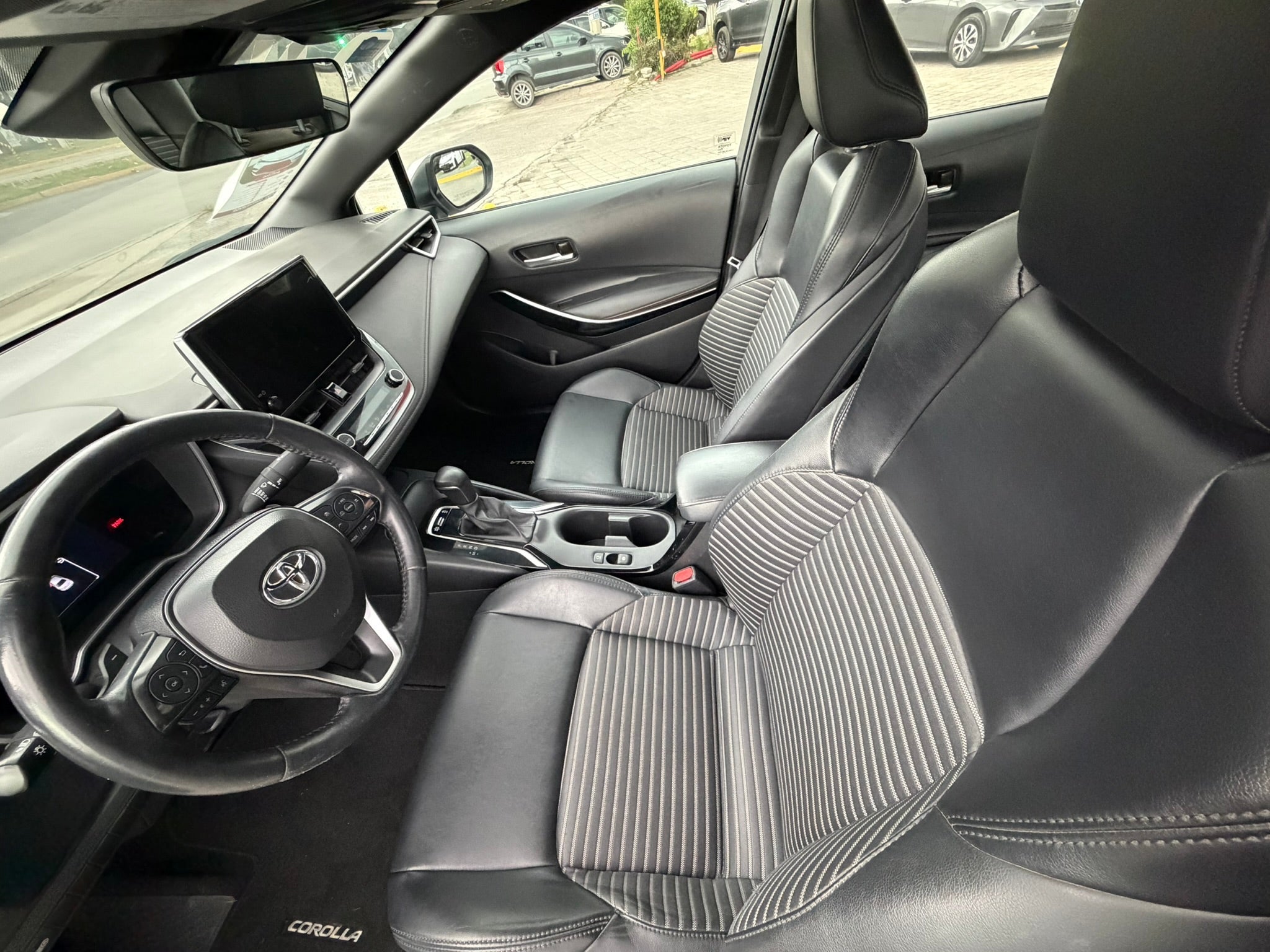 2024 Toyota Corolla SE, L4, 2.0L, 168 CP, 4 PUERTAS, AUT