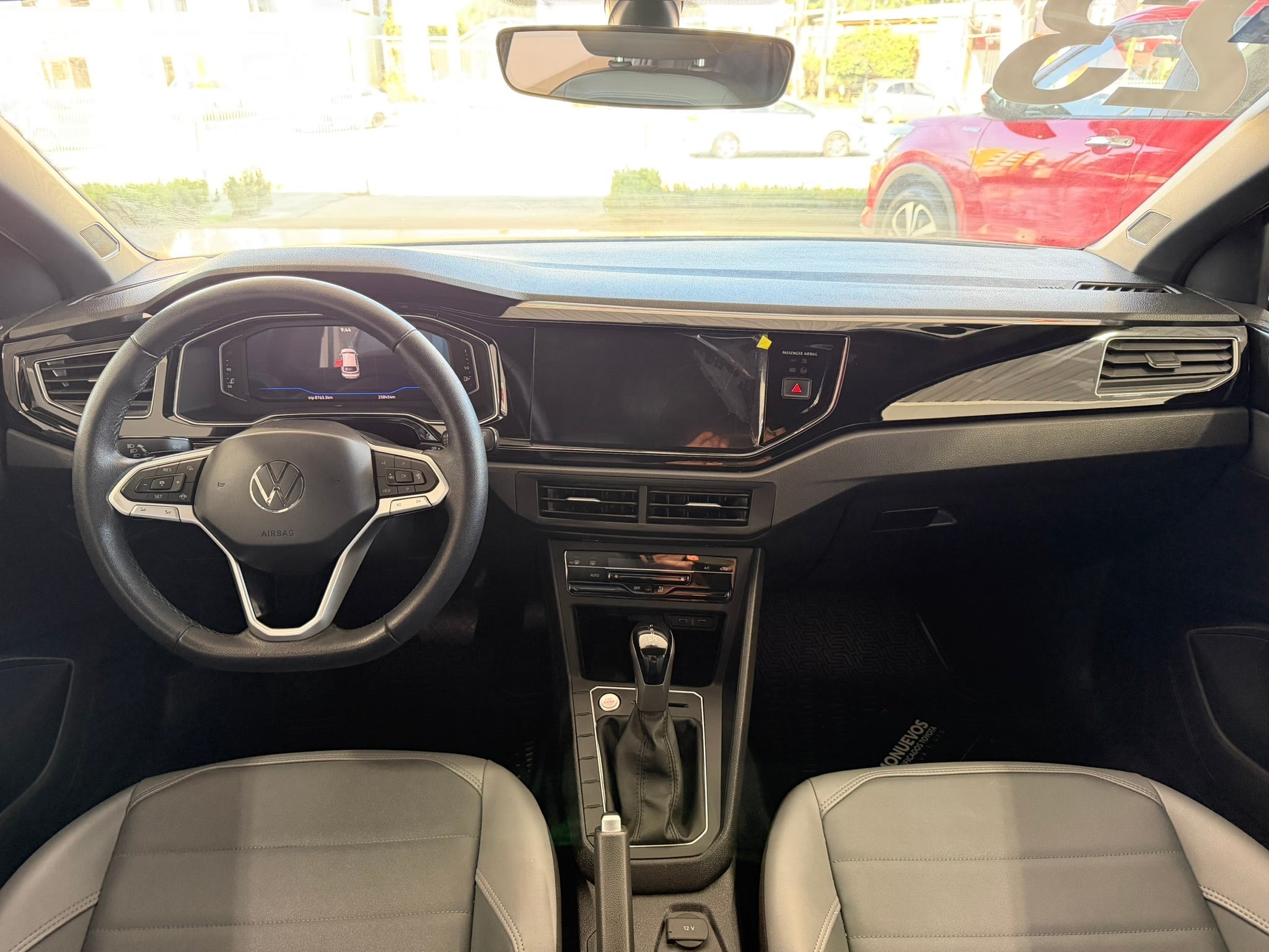 2023 Volkswagen Nivus HIGHLINE L4 1.0T 114 CP 5 PUERTAS AUT