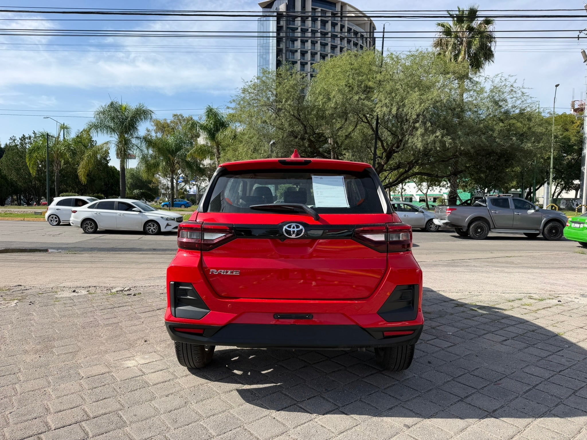 2026 Toyota Raize XLE, L3, 1.0L, 97 CP, 5 PUERTAS, STD