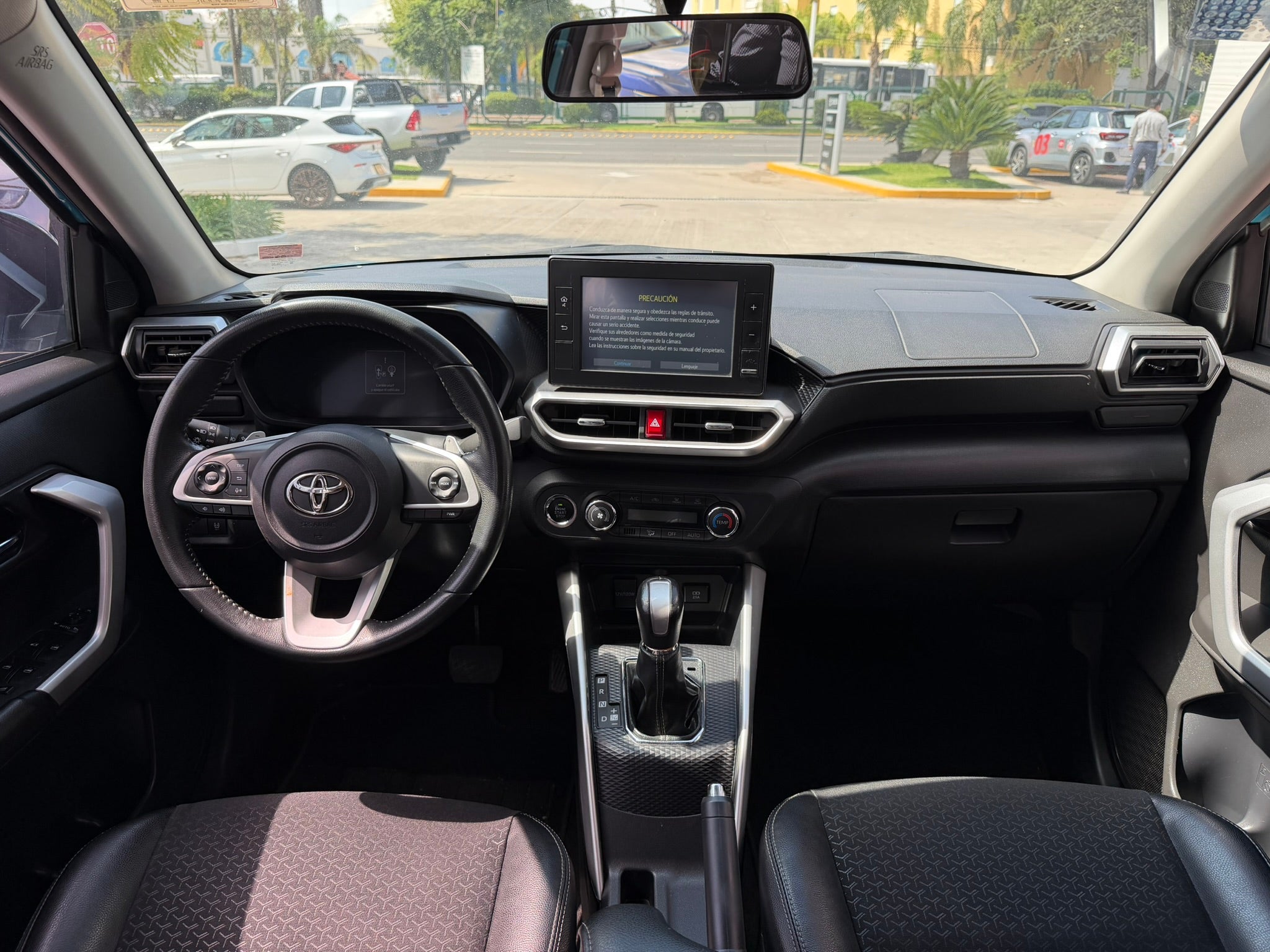 2024 Toyota Raize XLE, L3, 1.0L, 97 CP, 5 PUERTAS, AUT