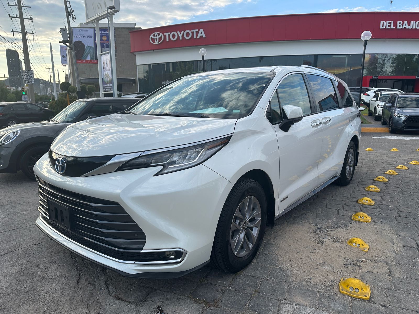 2021 Toyota Sienna LIMITED, L4, 2.5L, 189 CP, 5 PUERTAS, AUT, PIEL, HIBRIDO