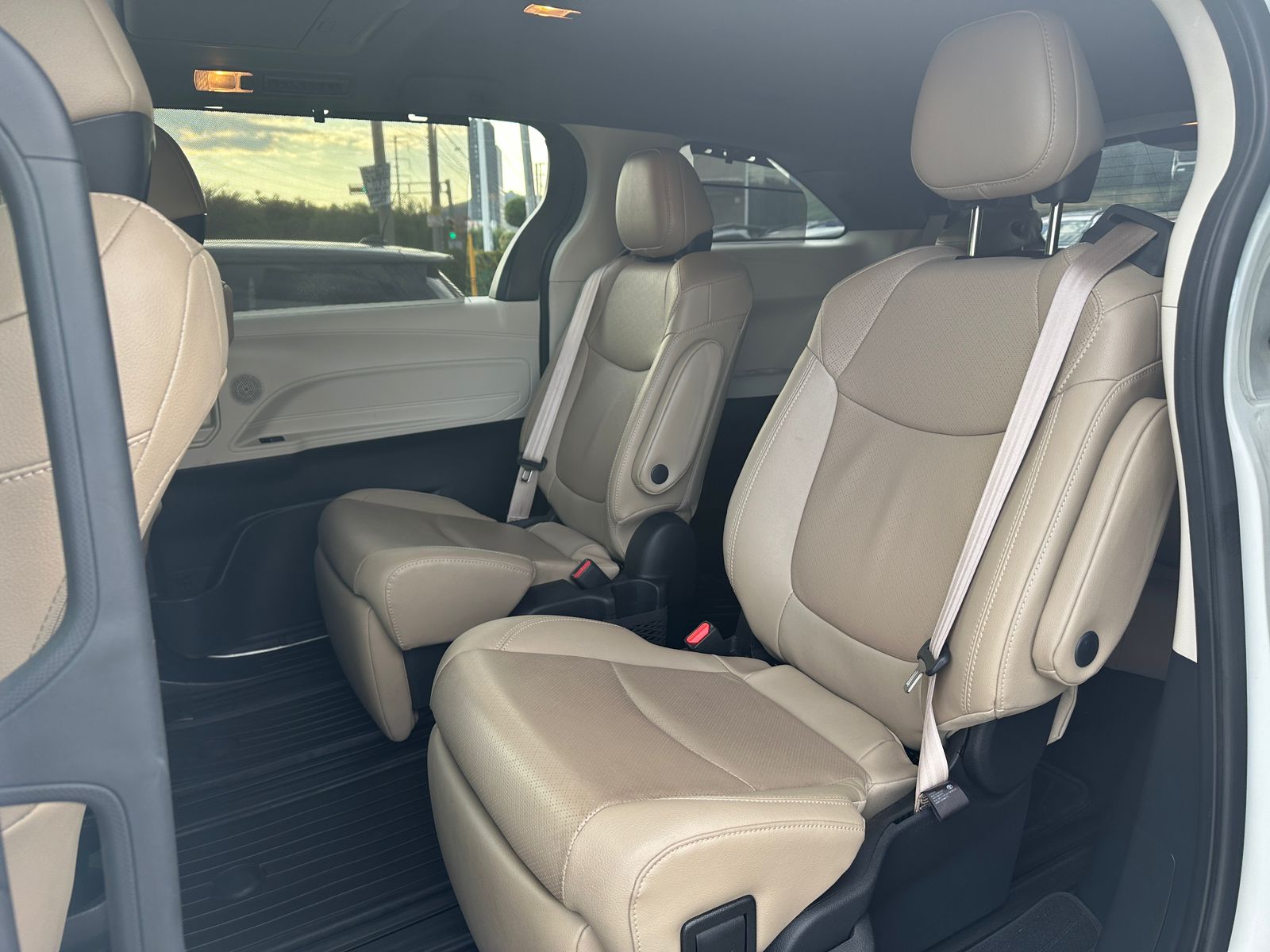 2021 Toyota Sienna LIMITED, L4, 2.5L, 189 CP, 5 PUERTAS, AUT, PIEL, HIBRIDO