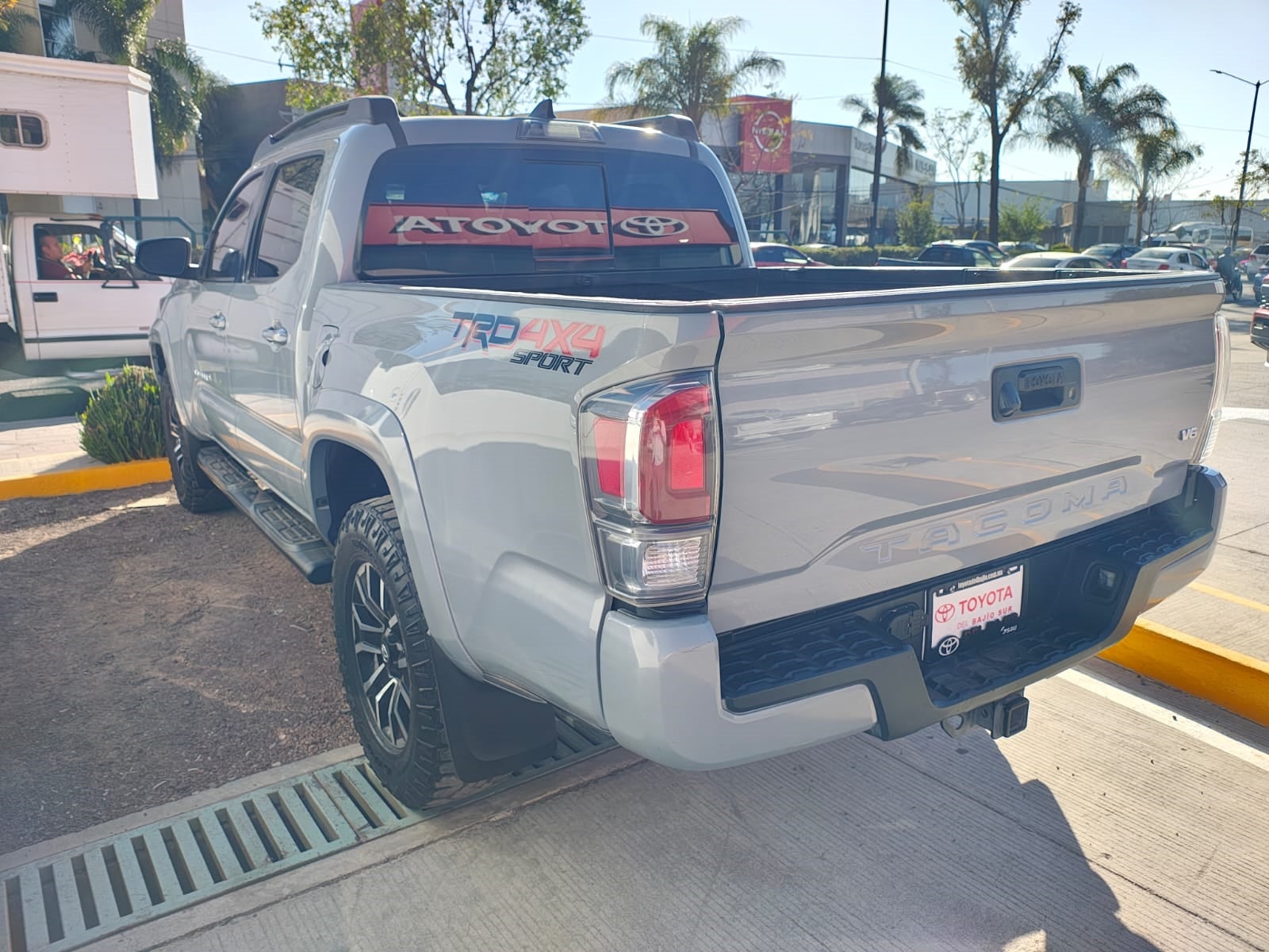 2021 Toyota Tacoma EDICION ESPECIAL, V6, 3.5L, 278 CP, 4 PUERTAS, AUT, 4X4