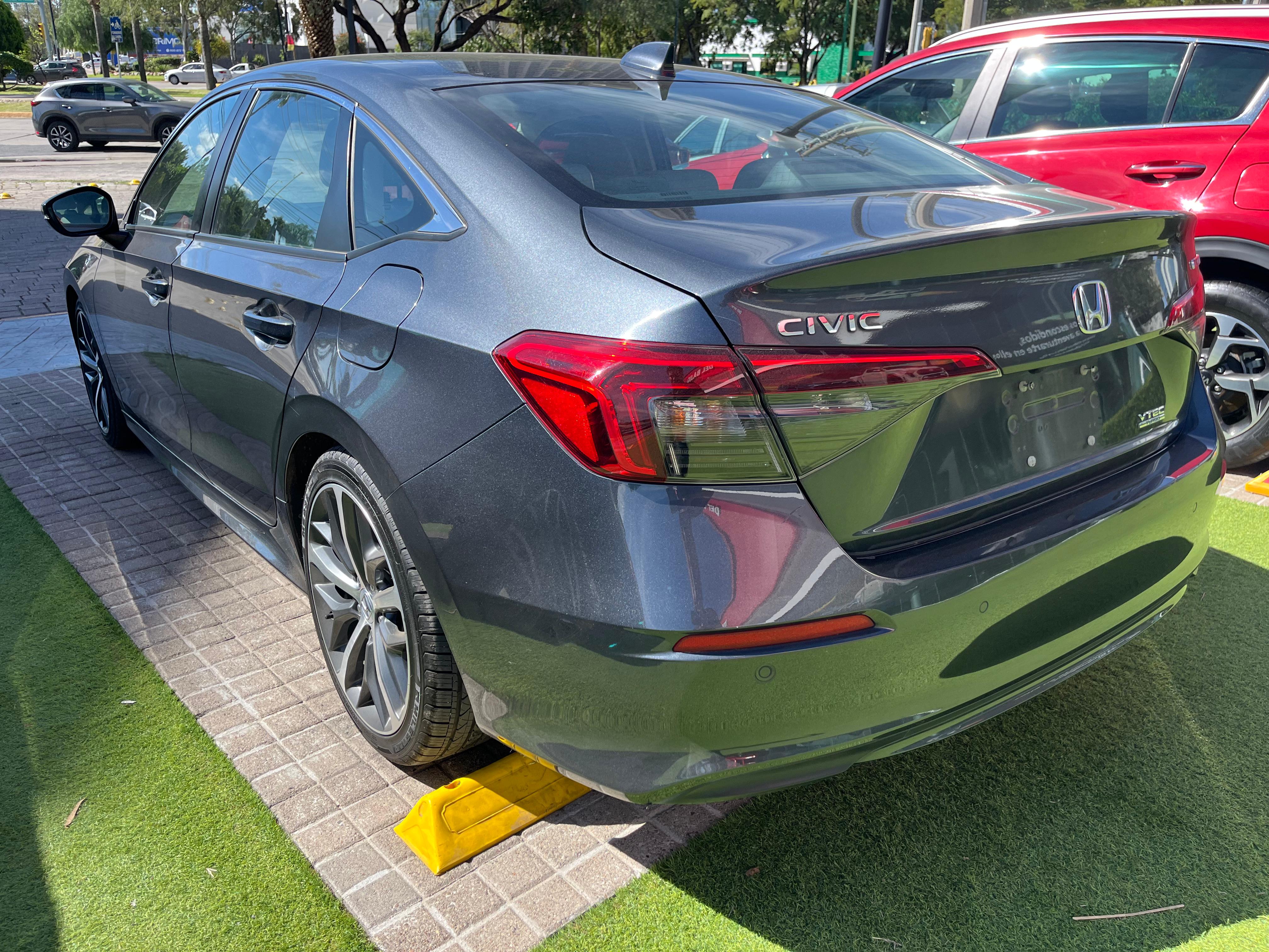 2024 Honda Civic TOURING L4 1.5T 176 CP 4 PUERTAS AUT PIEL BA AA QC