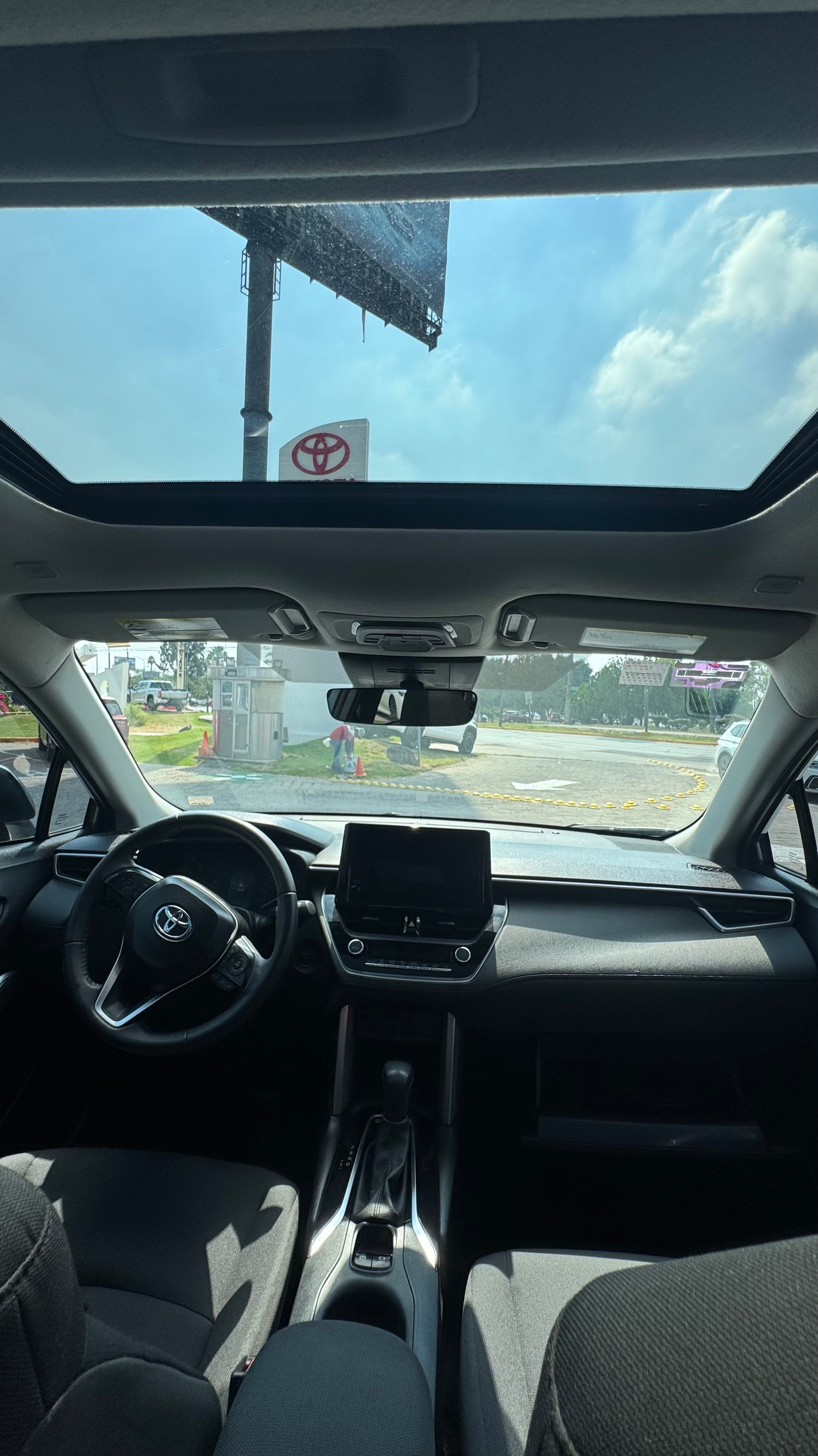 2024 Toyota Corolla Cross LE HIBRIDO, L4, 2.0L, 196 CP, 5 PUERTAS, AUT