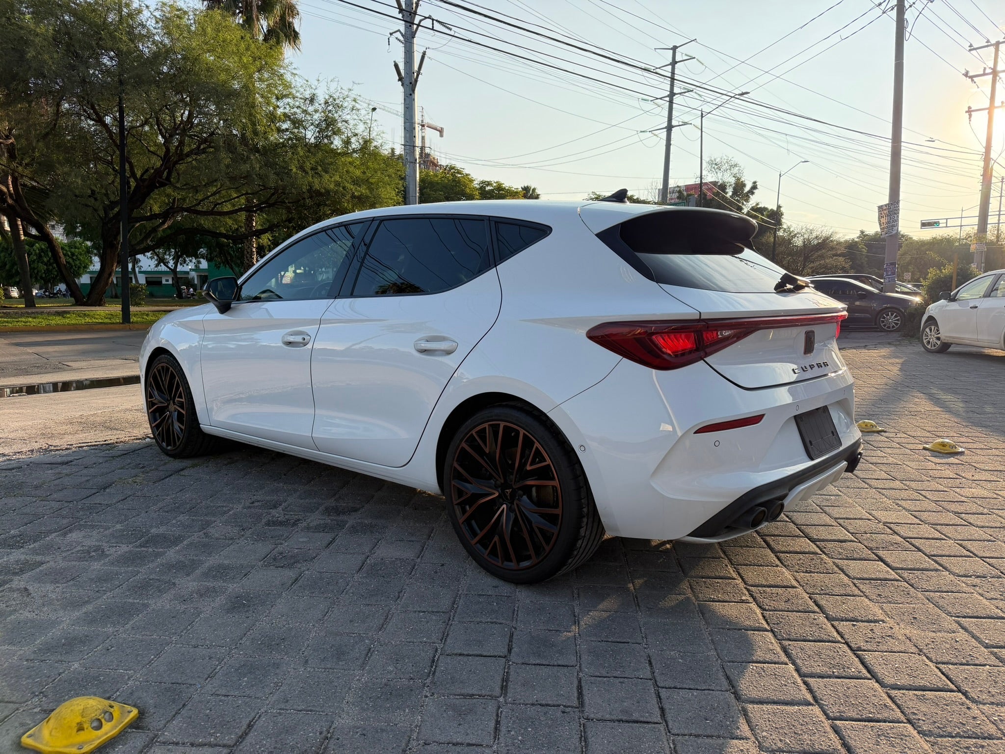 2024 Cupra León 300 CP, 2.0T, 4L,5 PUERTAS, AUT