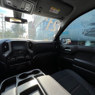 2021 Chevrolet Silverado 1500 CAB DOB, V6, 4.3L, 285 CP, 4 PUERTAS, AUT, 4X4